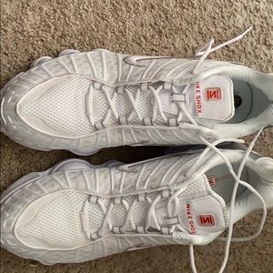 Meet your Posher, Dakari